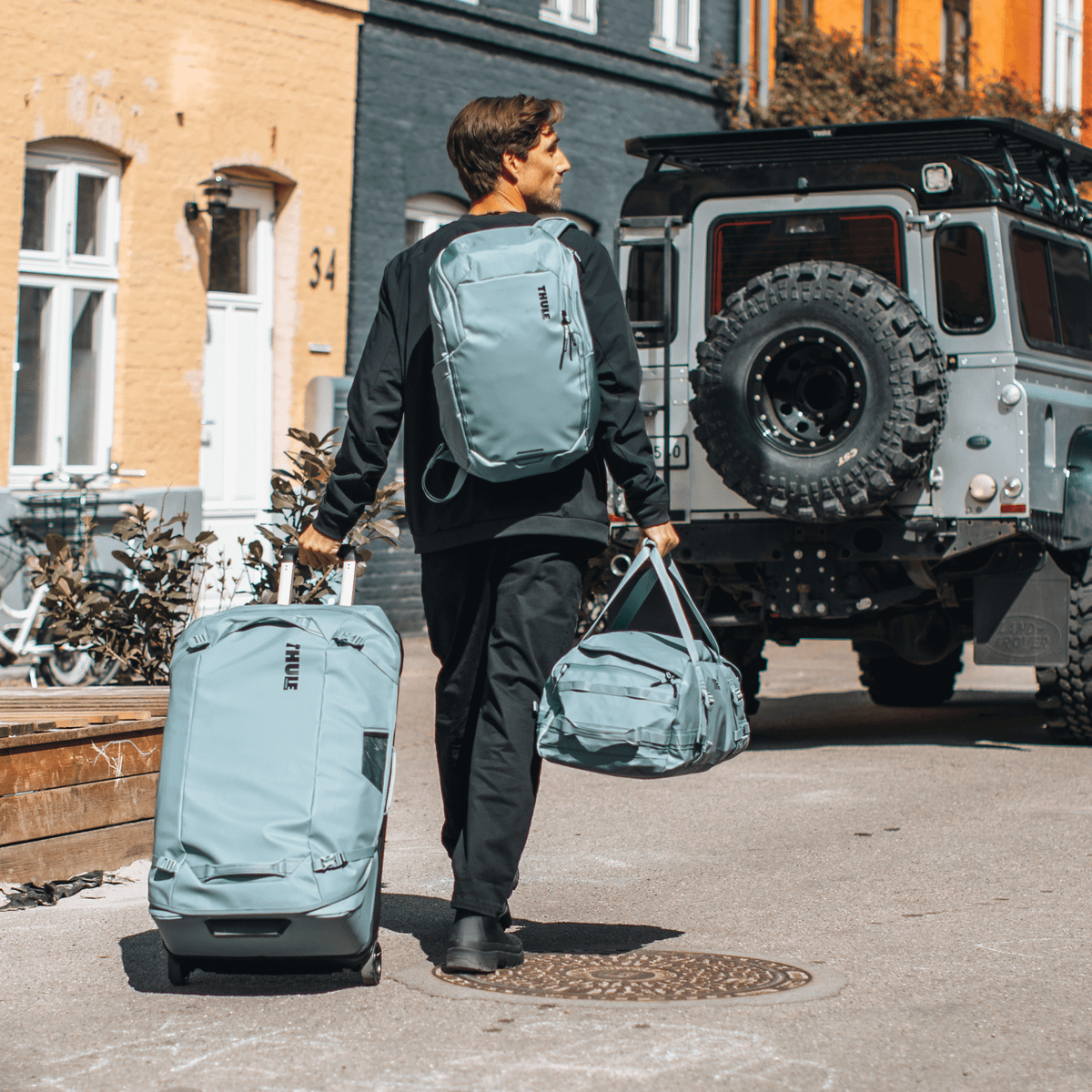 1426417 Chasm Duffel 130L - Pond Gray - Image 2