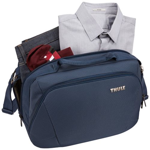 73895-thule-crossover-2-boarding-bag-dress-blue-6 Crossover 2 Boarding Bag, Dress Blue - Image 4