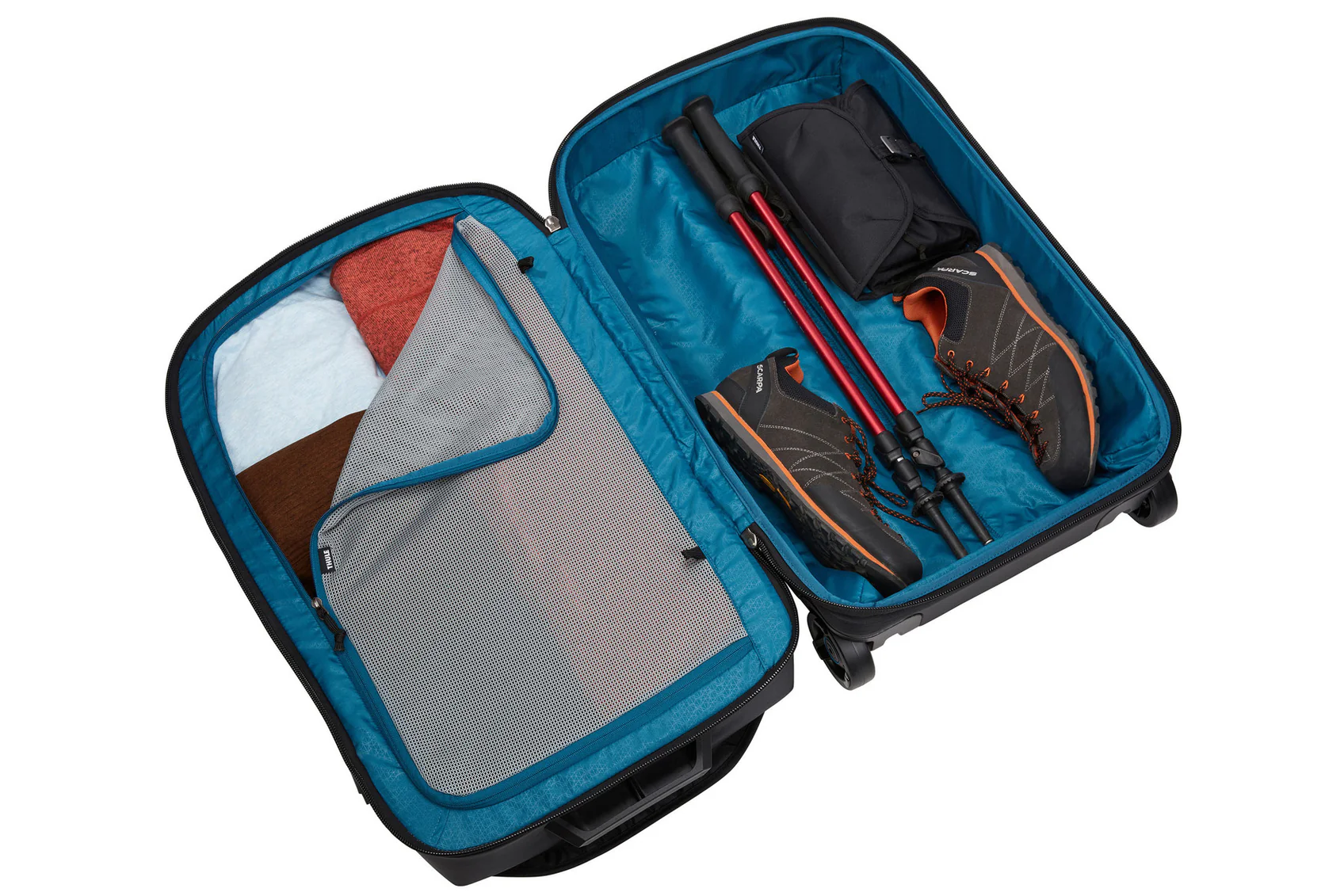 thule-3-10 Subterra Wheeled Duffel 70cm (75L), Black - Image 4